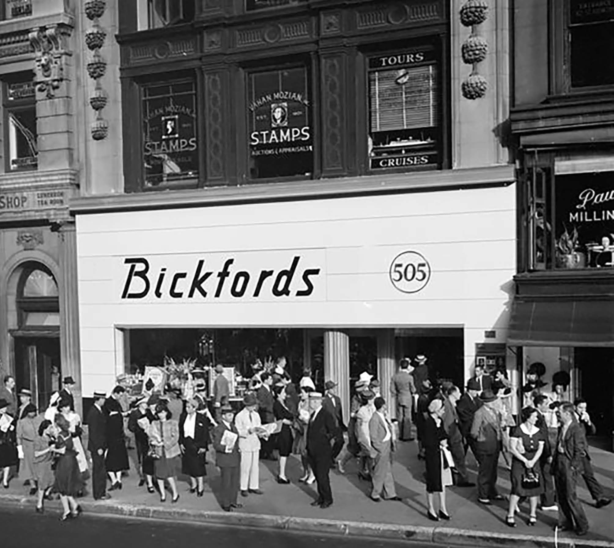 Fifth Avenue Philatelic Center — Siegel Auction Galleries